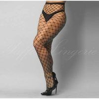 meia-calca-arrastao-com-espaco-medio-preta-yaffa-lingerie